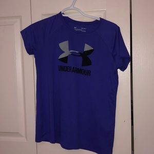 Under Armour athletic shirt in perfect condition!